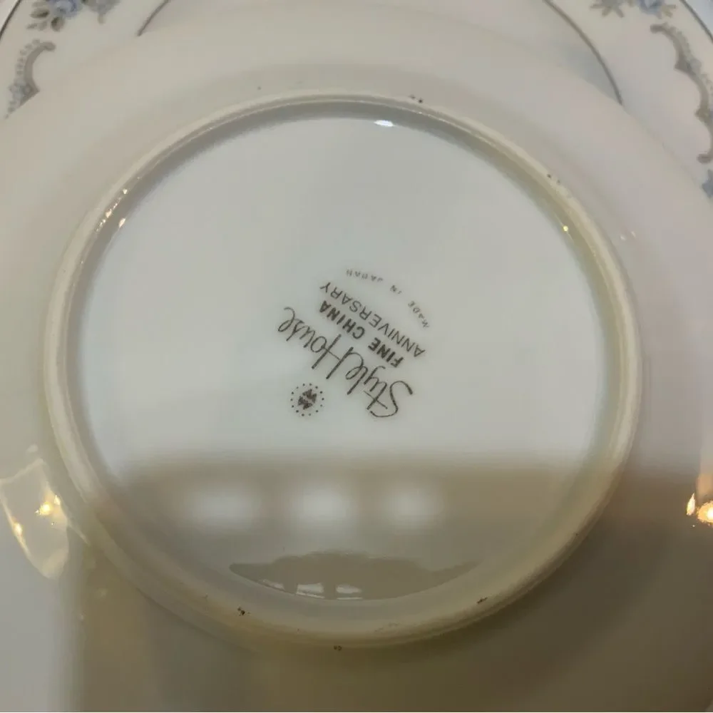 Style House  anniversary vegetable bowl 9.5 ” Fine china G26